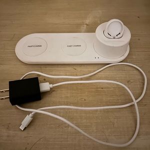 3 in 1 Qi charging station